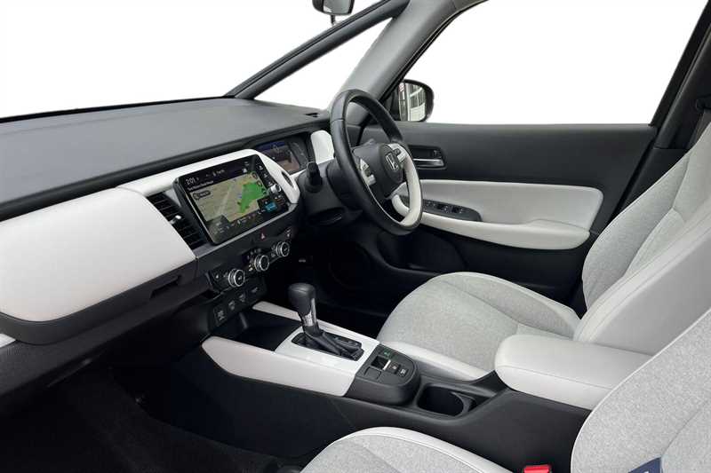Used Honda Jazz 2021 for sale - 76523681: Photo 2