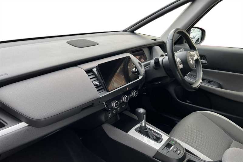 Used Honda Jazz 2023 for sale - 77471180: Photo 2