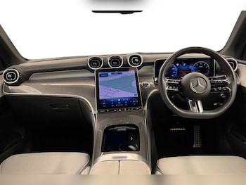 Used Mercedes-Benz GLC 2023 for sale - 77894089: Photo