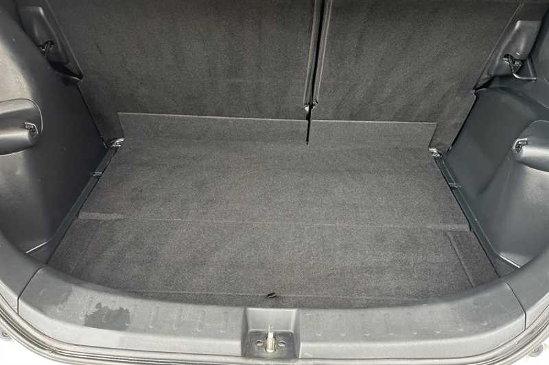 Used Honda Jazz 2014 for sale - 77576621: Photo 15