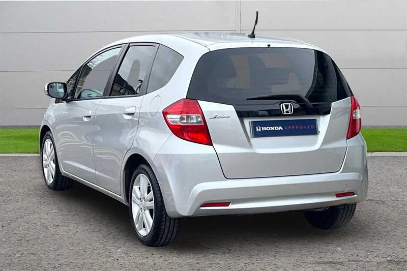 Used Honda Jazz 2014 for sale - 77576621: Photo 3