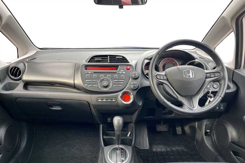 Used Honda Jazz 2014 for sale - 77576621: Photo 4