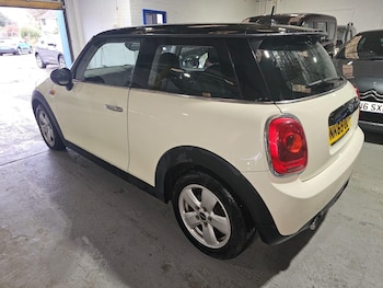 Used MINI Hatch 2015 for sale - 76259171: Photo 4