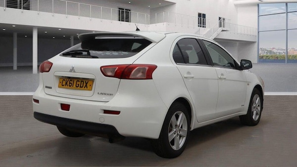 Used Mitsubishi Lancer 2011 for sale - 76349120: Photo 4