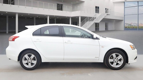 Used Mitsubishi Lancer 2011 for sale - 76349120: Photo 5