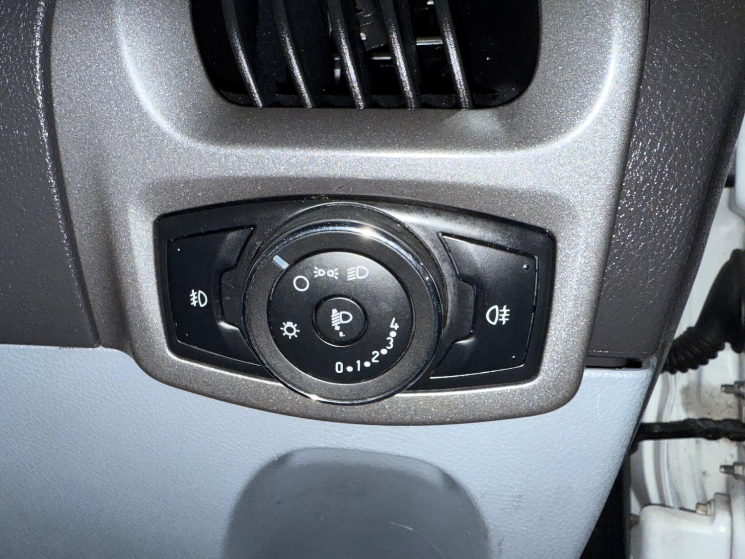 Used Ford Transit Custom for sale - 76996229: Photo 15