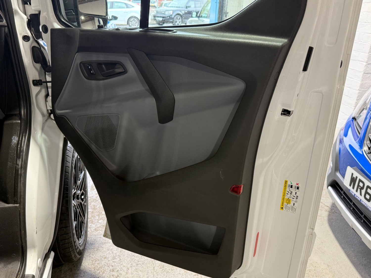 Used Ford Transit Custom for sale - 76996229: Photo 19