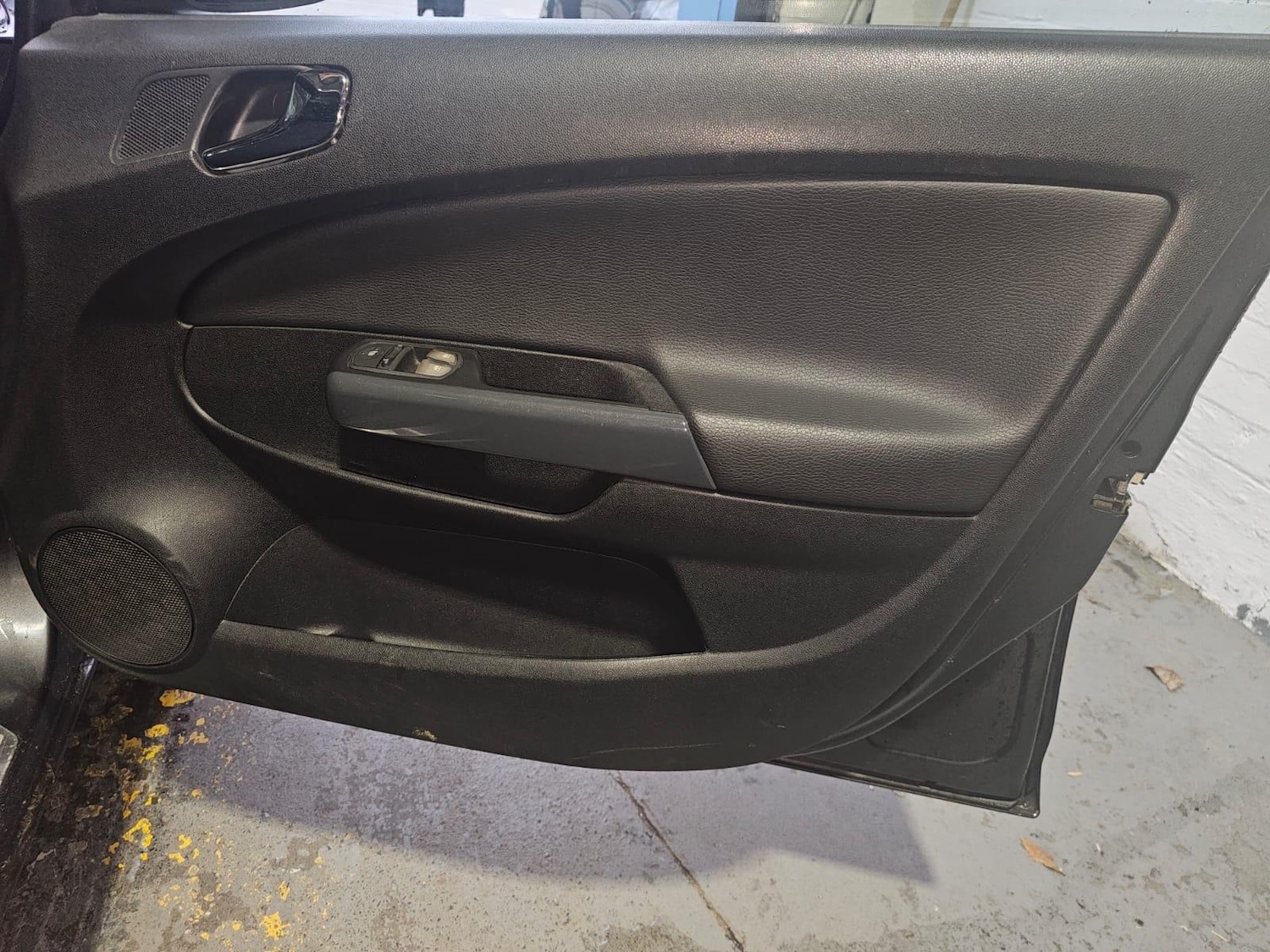 Used Vauxhall Corsa 2012 for sale - 77074021: Photo 16