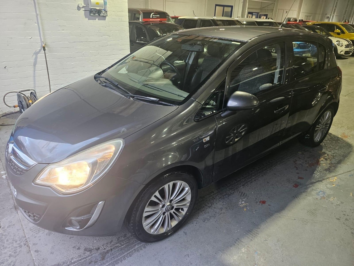 Used Vauxhall Corsa 2012 for sale - 77074021: Photo 3