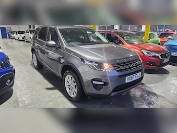 Used Land Rover Discovery Sport 2017 for sale - 76561192: Photo