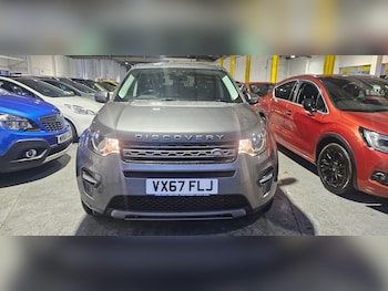 Used Land Rover Discovery Sport 2017 for sale - 76561192: Photo