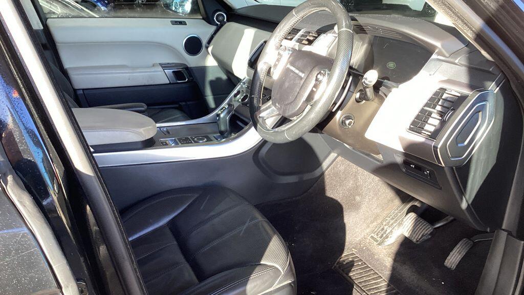 Used Land Rover Range Rover Sport 2015 for sale - 76976597: Photo 15