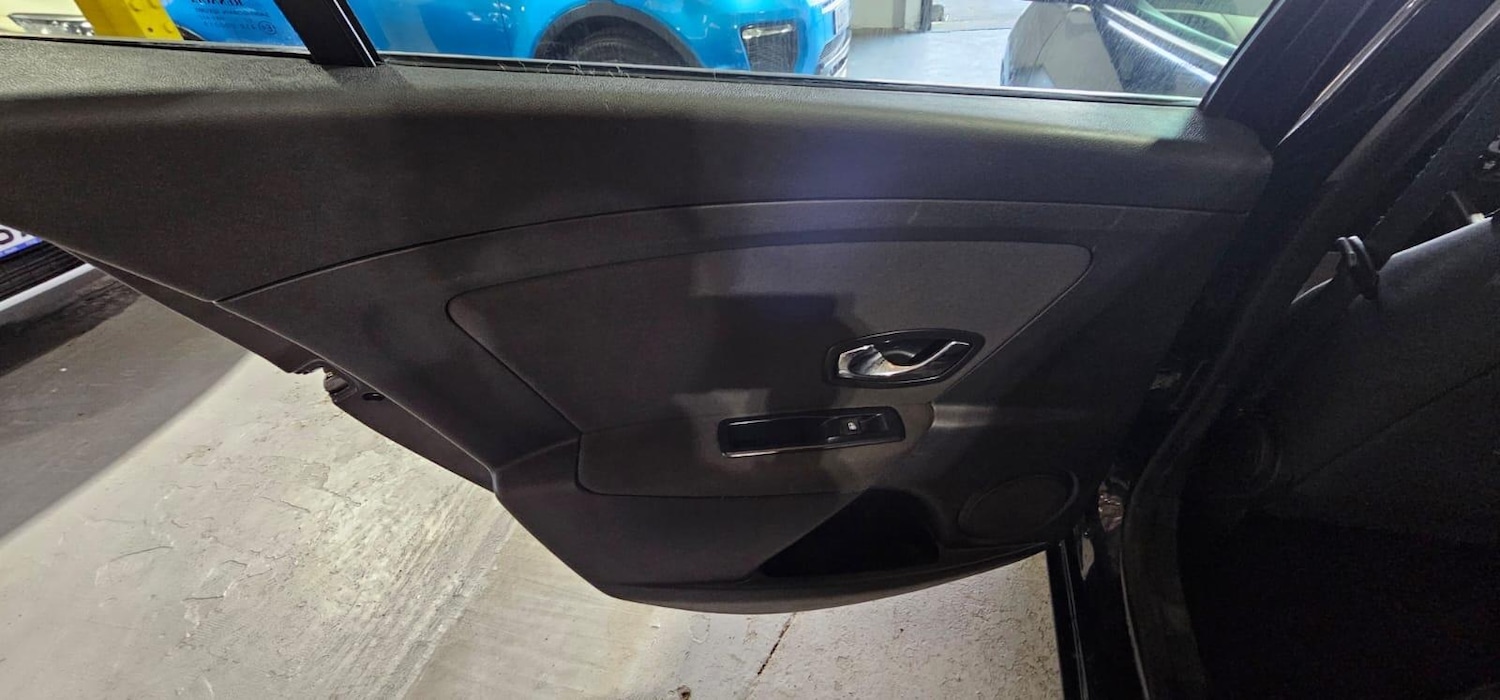 Used Renault Megane 2013 for sale - 76397875: Photo 15