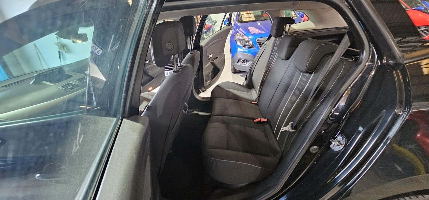 Used Renault Megane 2013 for sale - 76397875: Photo 25