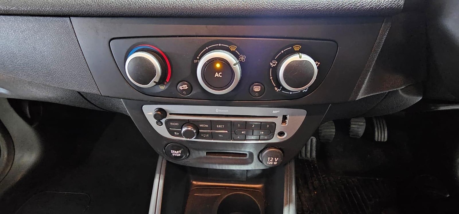 Used Renault Megane 2013 for sale - 76397875: Photo 28