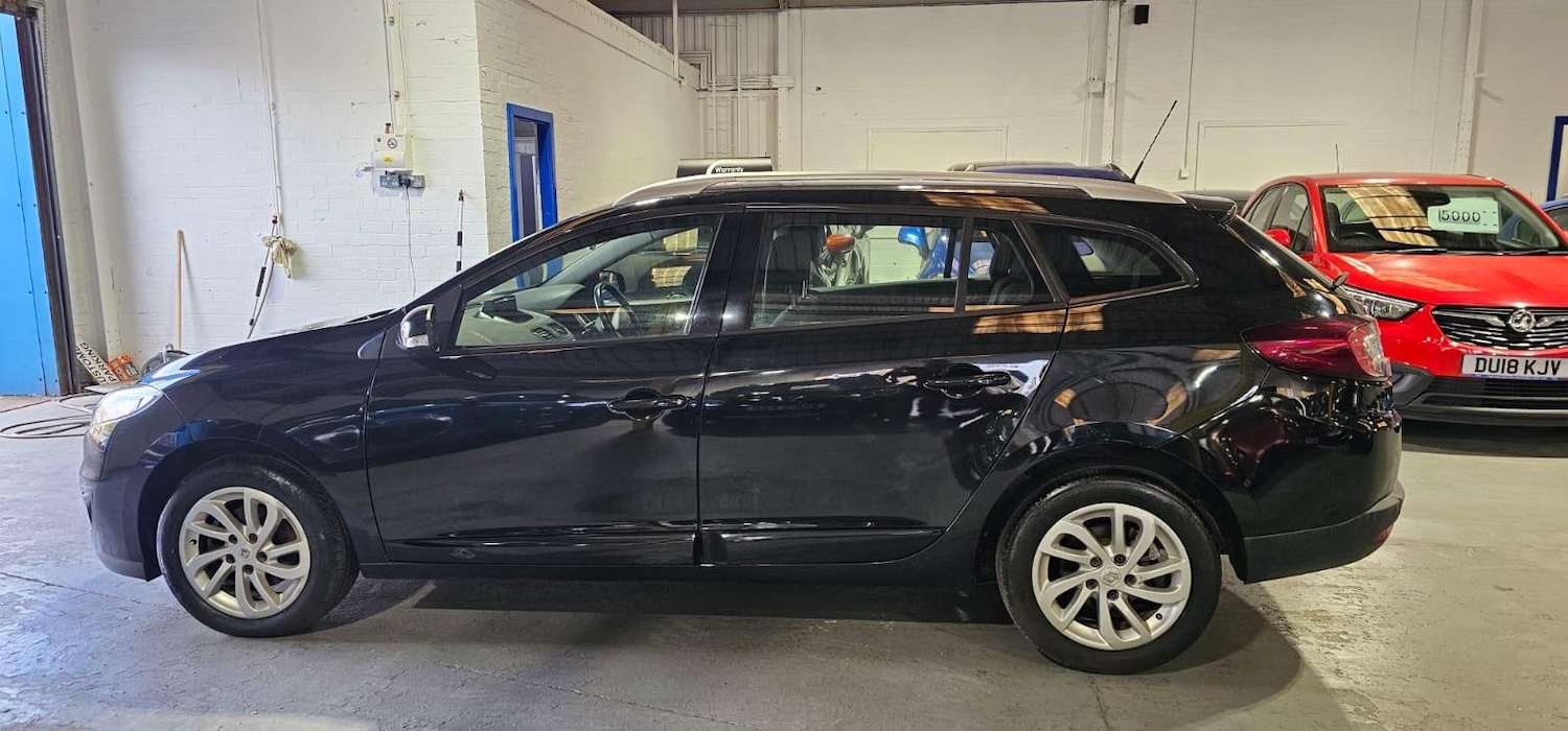 Used Renault Megane 2013 for sale - 76397875: Photo 9