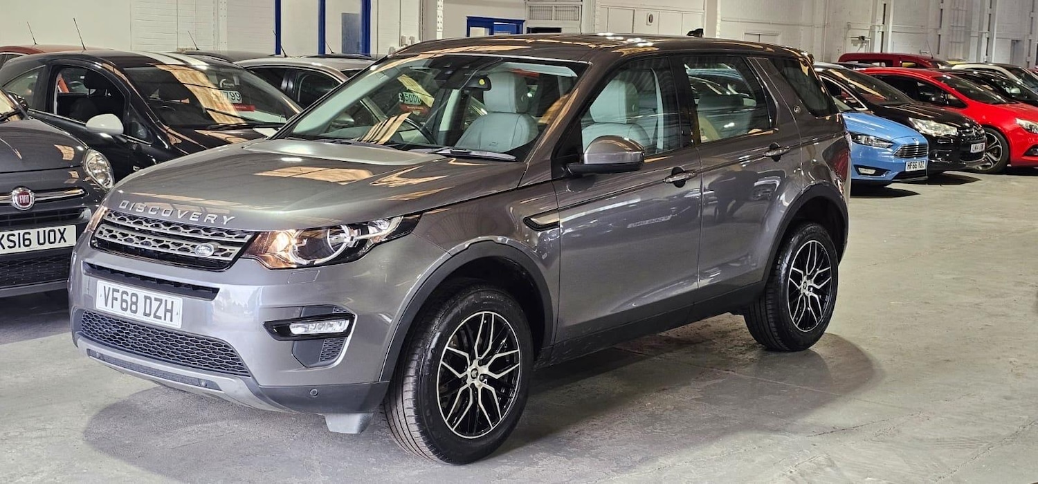 Used Land Rover Discovery Sport 2019 for sale - 76259472: Photo 4