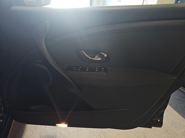 Used Renault Megane 2014 for sale - 76153137: Photo 19