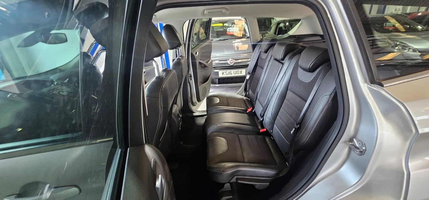 Used Ford Kuga 2015 for sale - 76458175: Photo 15