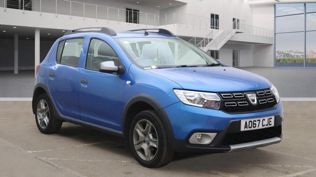 Used Dacia Sandero Stepway 2017 for sale - 76688941: Photo 1