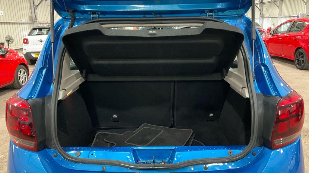 Used Dacia Sandero Stepway 2017 for sale - 76688941: Photo 7