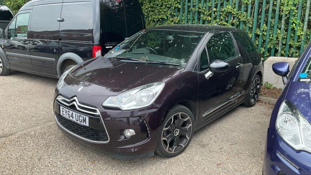 Used Citroen DS3 2014 for sale - 76771937: Photo 2