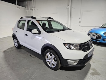 Used Dacia Sandero Stepway 2015 for sale - 75977158: Photo