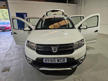 Used Dacia Sandero Stepway 2015 for sale - 75977158: Photo