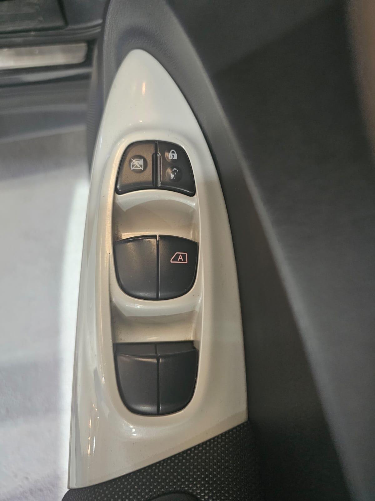 Used Nissan Juke 2012 for sale - 76137089: Photo 20