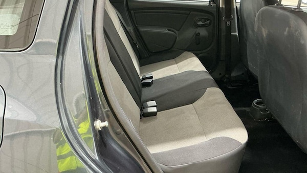 Used Dacia Duster 2015 for sale - 76259420: Photo 10
