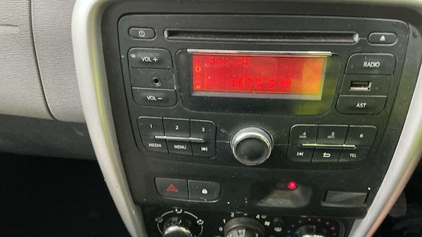 Used Dacia Duster 2015 for sale - 76259420: Photo 13