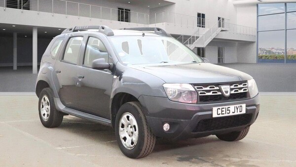 Used Dacia Duster 2015 for sale - 76259420: Photo 1