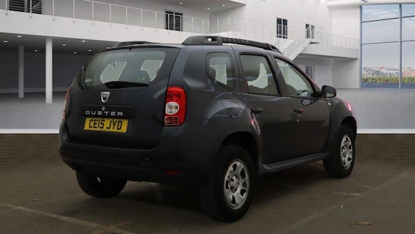 Used Dacia Duster 2015 for sale - 76259420: Photo 6
