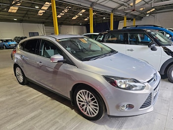 2013 (62) - 1.0 125 EcoBoost Zetec 5dr