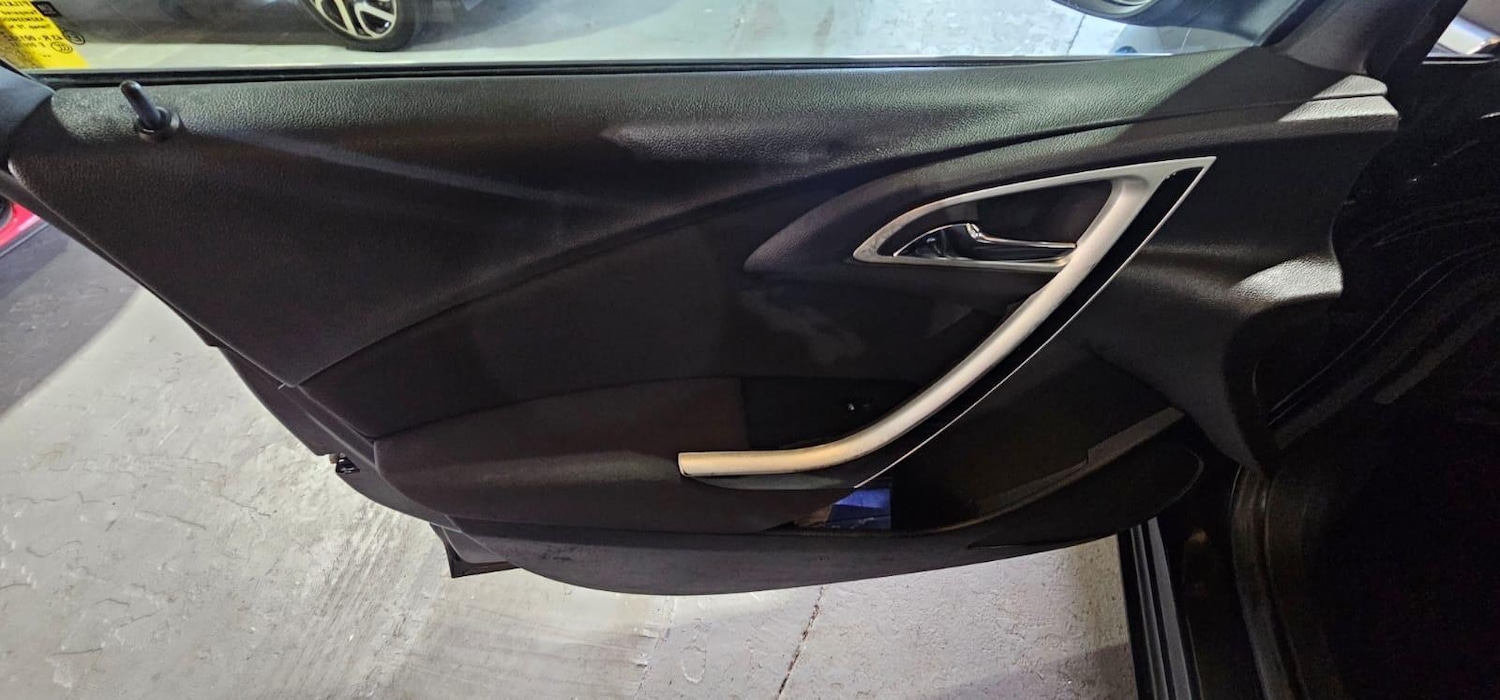 Used Vauxhall Astra 2013 for sale - 76377332: Photo 20