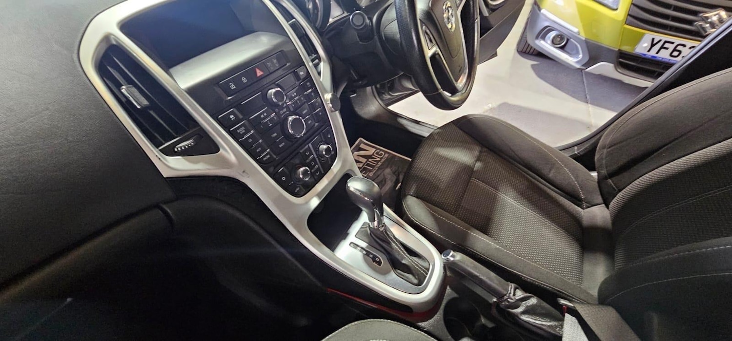 Used Vauxhall Astra 2013 for sale - 76377332: Photo 21