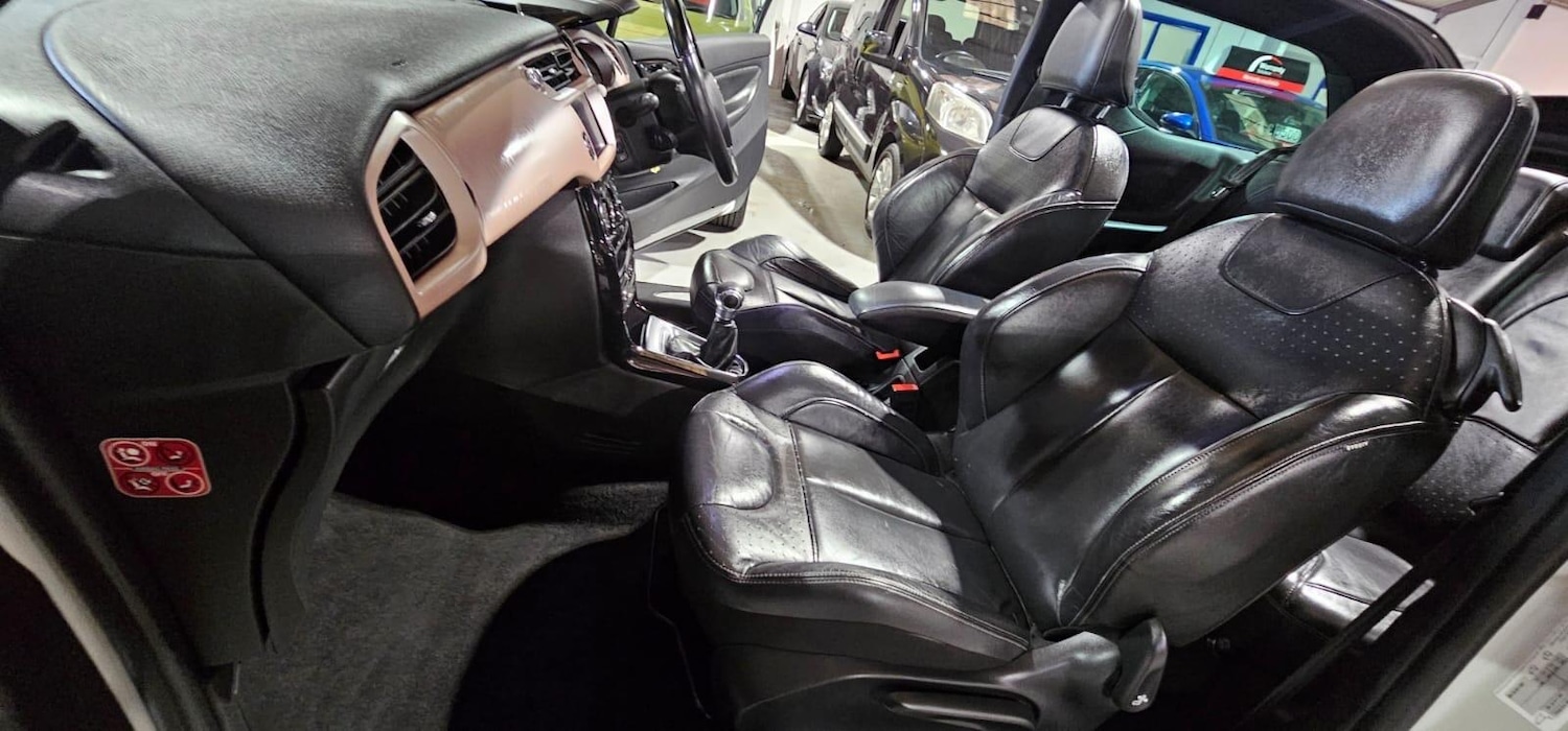 Used DS Automobiles DS 3 Cabrio 2016 for sale - 76327258: Photo 45