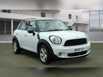 Used MINI Countryman 2015 for sale - 75977310: Photo