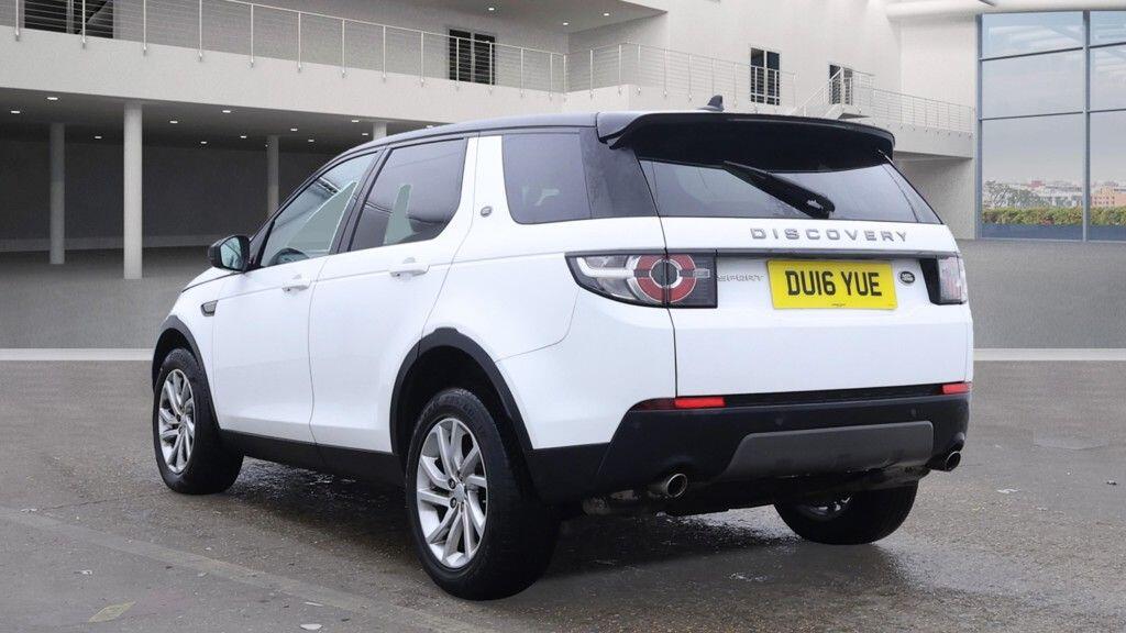Used Land Rover Discovery Sport 2016 for sale - 76771657: Photo 3