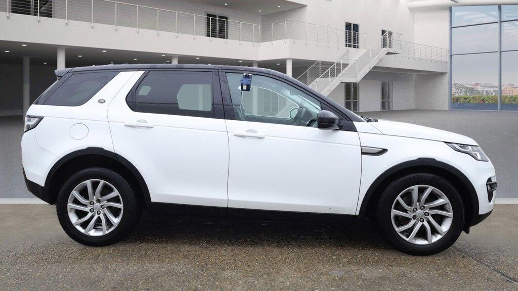 Used Land Rover Discovery Sport 2016 for sale - 76771657: Photo 5