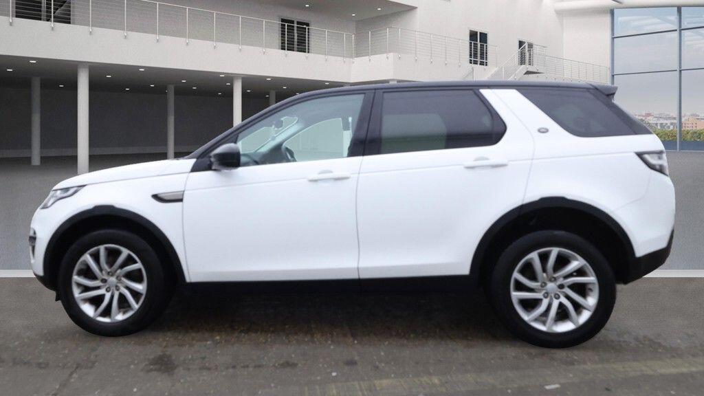 Used Land Rover Discovery Sport 2016 for sale - 76771657: Photo 6