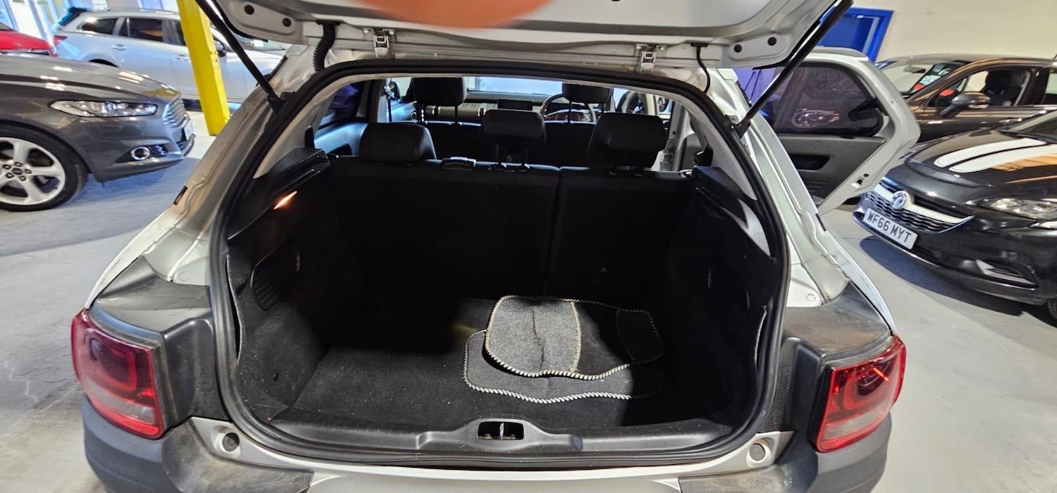 Used Citroen C4 Cactus 2017 for sale - 76032034: Photo 7