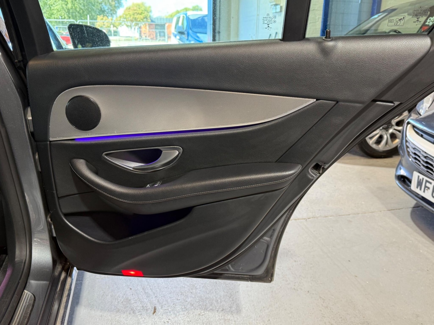 Used Mercedes-Benz E Class 2016 for sale - 76259867: Photo 12