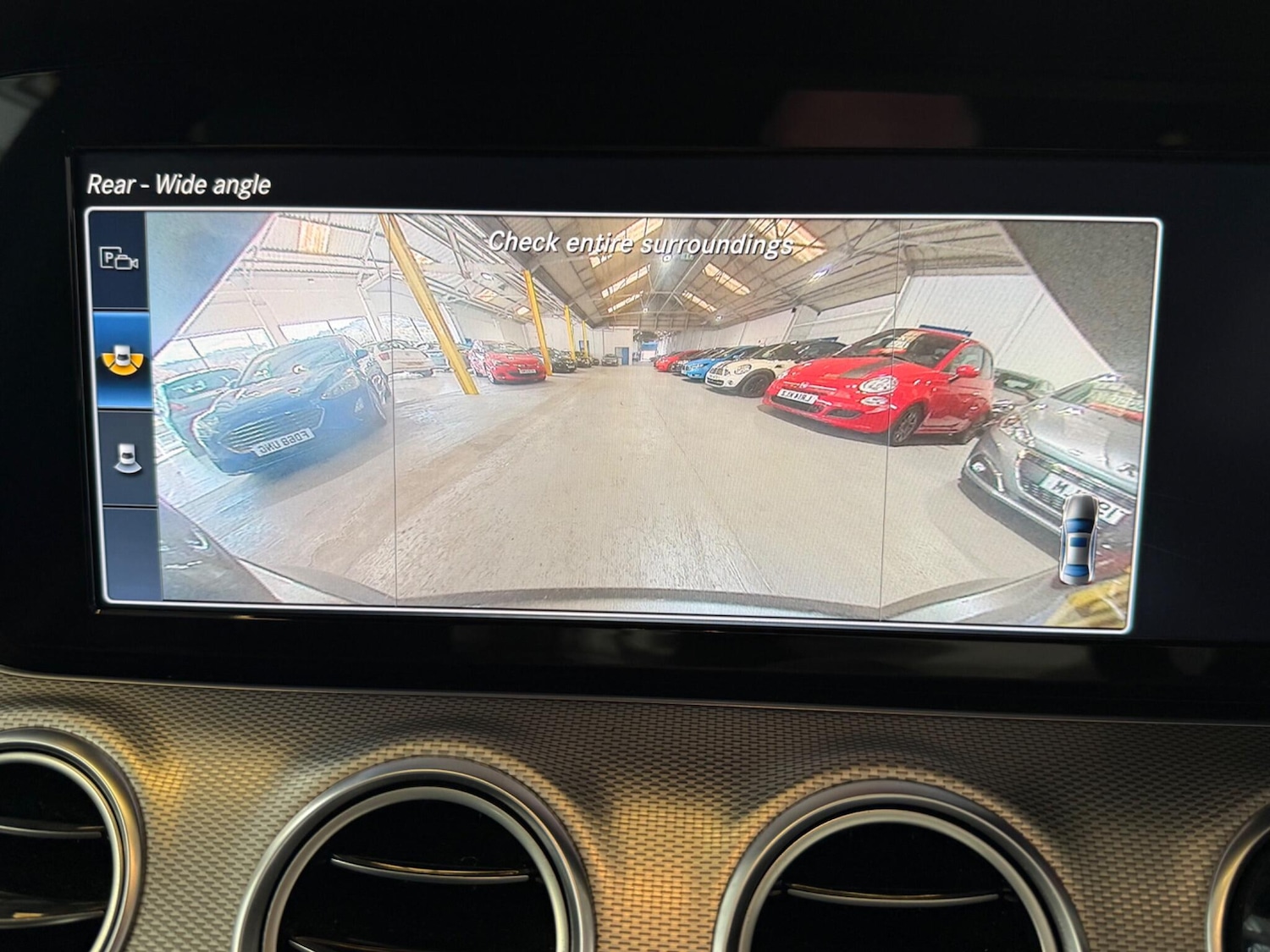 Used Mercedes-Benz E Class 2016 for sale - 76259867: Photo 29