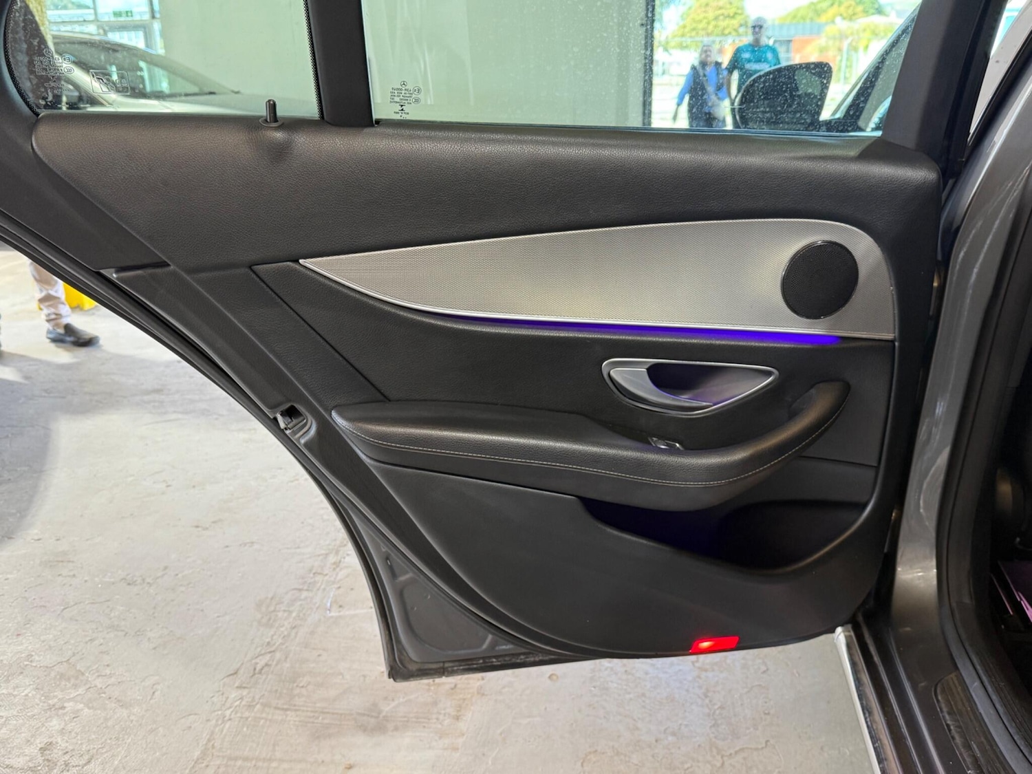 Used Mercedes-Benz E Class 2016 for sale - 76259867: Photo 8