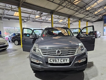 Used Ssangyong Rexton 2017 for sale - 76013844: Photo