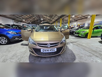 Used Vauxhall Astra 2014 for sale - 76499926: Photo