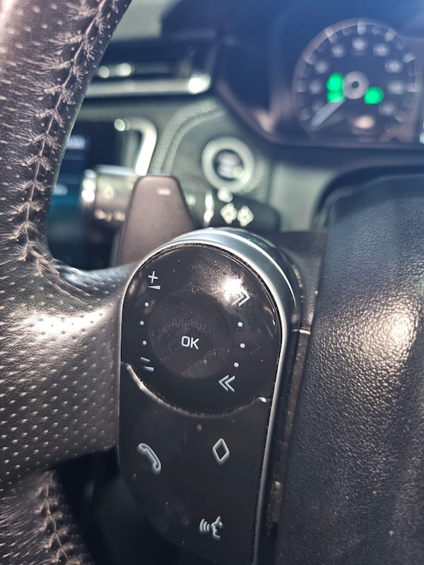 Used Land Rover Range Rover Velar 2018 for sale - 76294553: Photo 21