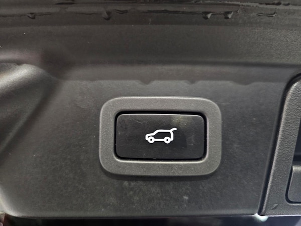 Used Land Rover Range Rover Velar 2018 for sale - 76294553: Photo 26