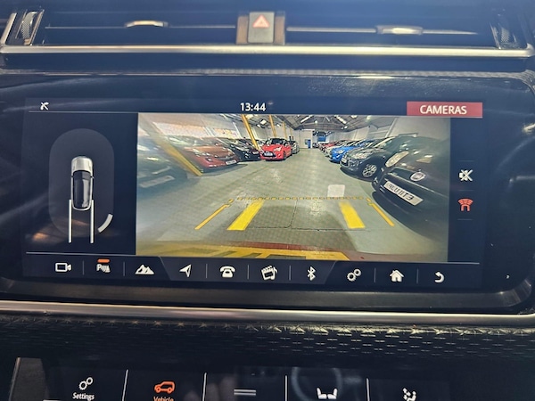 Used Land Rover Range Rover Velar 2018 for sale - 76294553: Photo 8